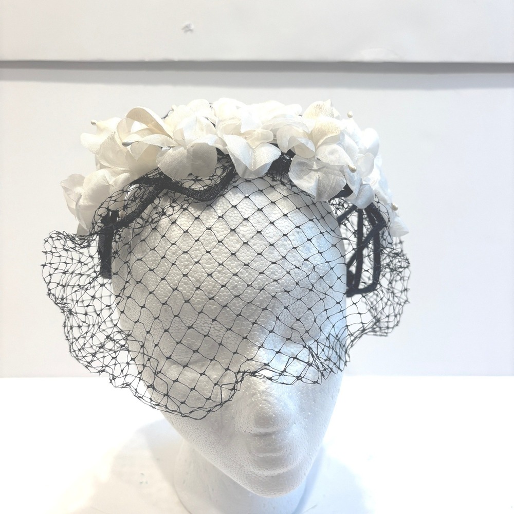 Vintage Style Floral Birdcage Veil Fascinator White Flowers Black Netting